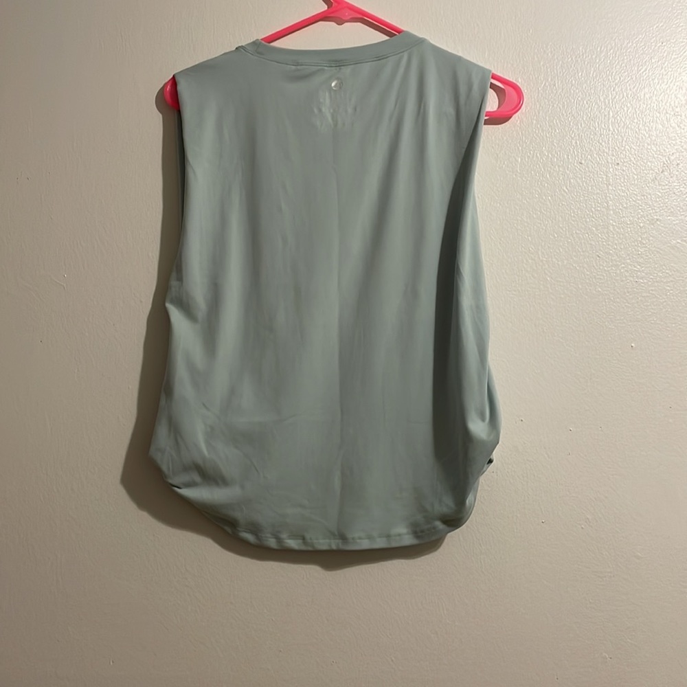 Active Top - Picture 3 of 4